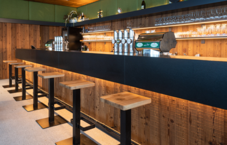 JuRez Design Tische & Stühle für gewerbliche Zwecke