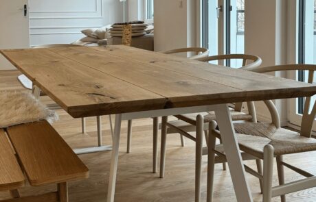 Massivholz-Esstisch aus Eiche