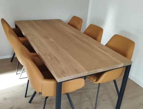 Farbe beim Massivholztisch – worauf es beim Kauf wirklich ankommt