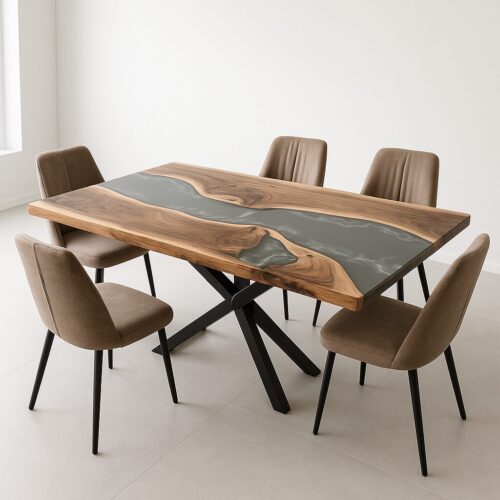 Rechteckiger Massivholztisch mit grauem Epoxidharz-River und sichtbarer Baumkante steht auf schwarzem X-Metallgestell in einem hellen Essbereich. Sechs beige-braune Stühle umgeben den Tisch und betonen die Kombination aus organischer Holzmaserung und modernem Metallfuß.