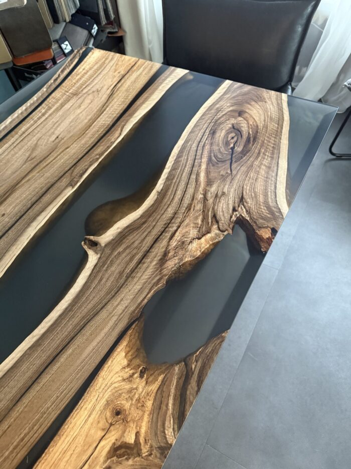 Modell Nuvora – Exklusiver River Table aus Nussbaum mit Schweizer Kante – Bild 5